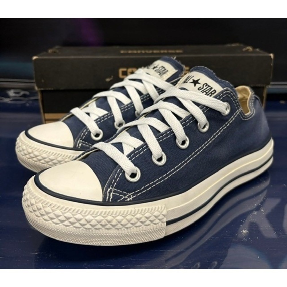 Converse All Star Ox Navy Blue White M9697 Womens canvas sneakers size 6